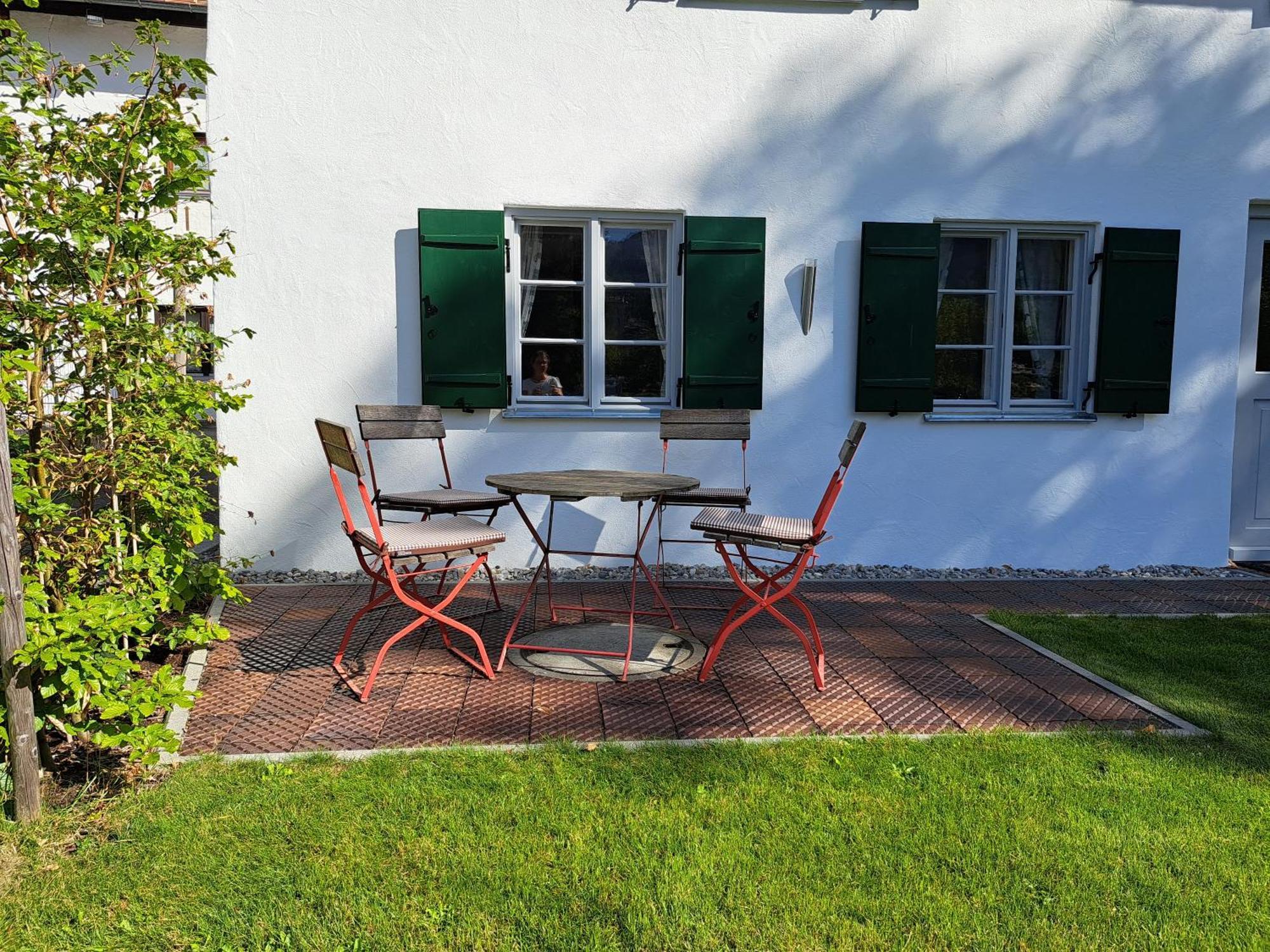 Neu! Ferienwohnungen Im Lueftlmalereck, Hennalahaus Оберамергау Екстериор снимка