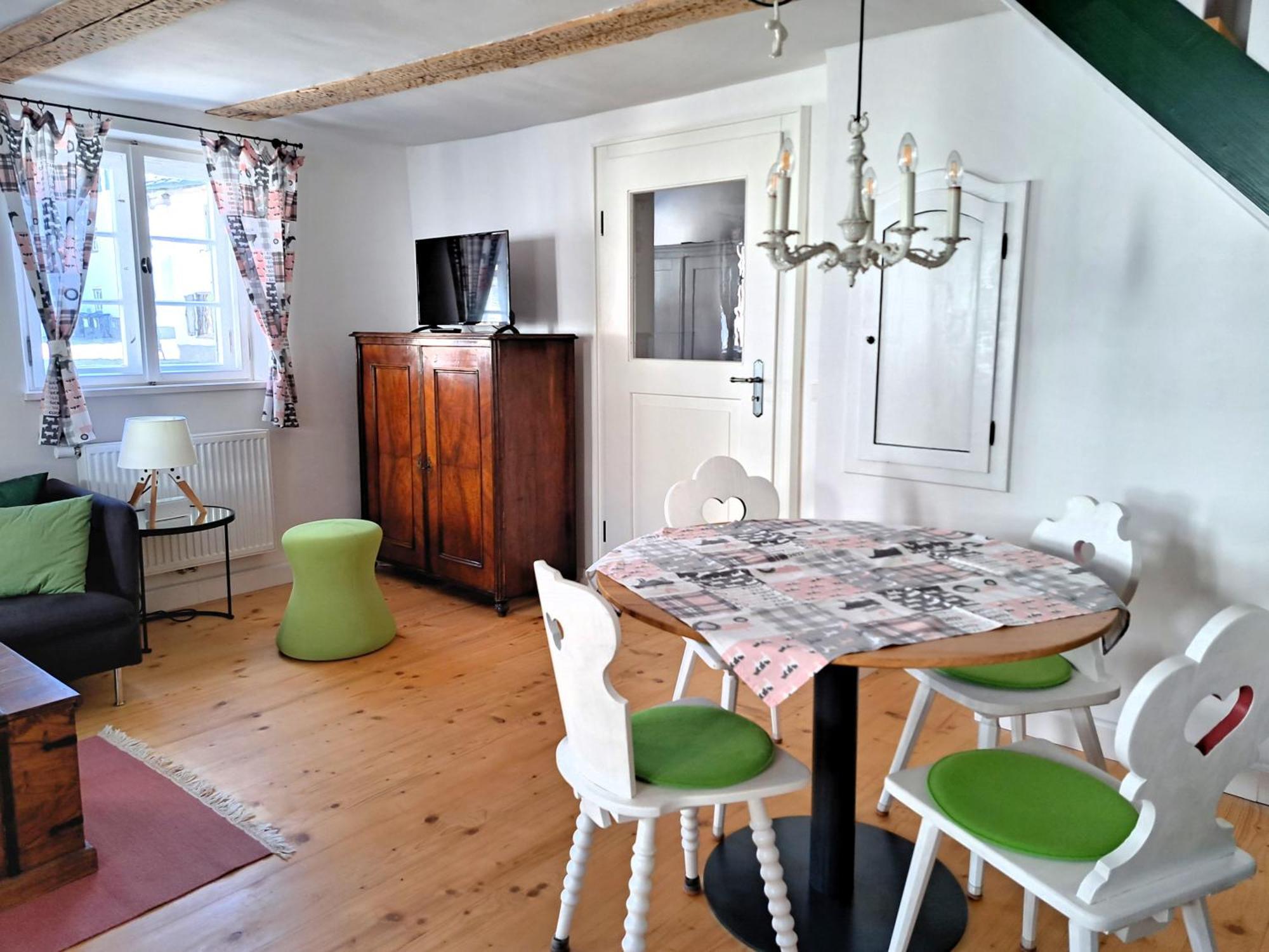Neu! Ferienwohnungen Im Lueftlmalereck, Hennalahaus Оберамергау Екстериор снимка