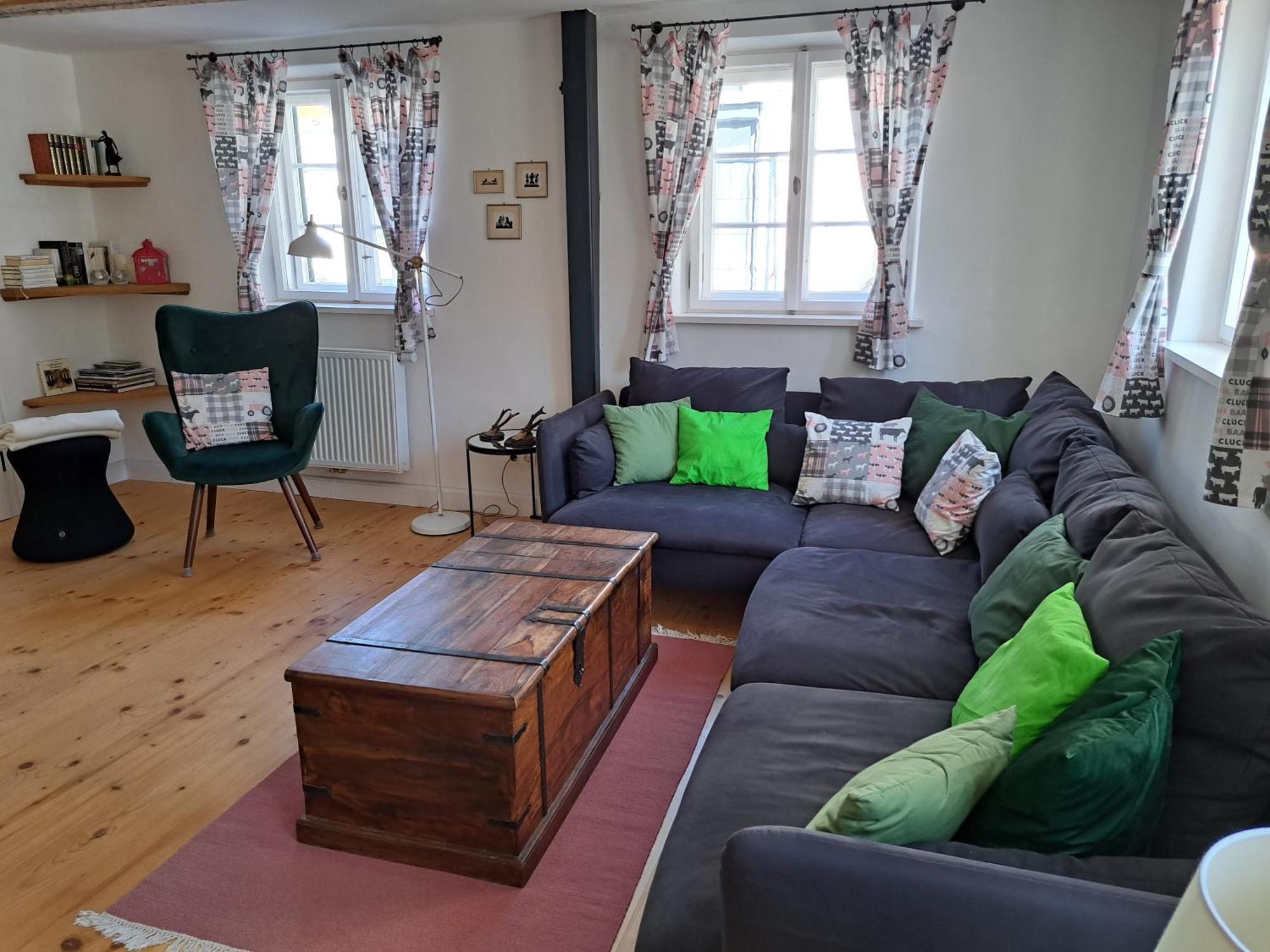 Neu! Ferienwohnungen Im Lueftlmalereck, Hennalahaus Оберамергау Екстериор снимка