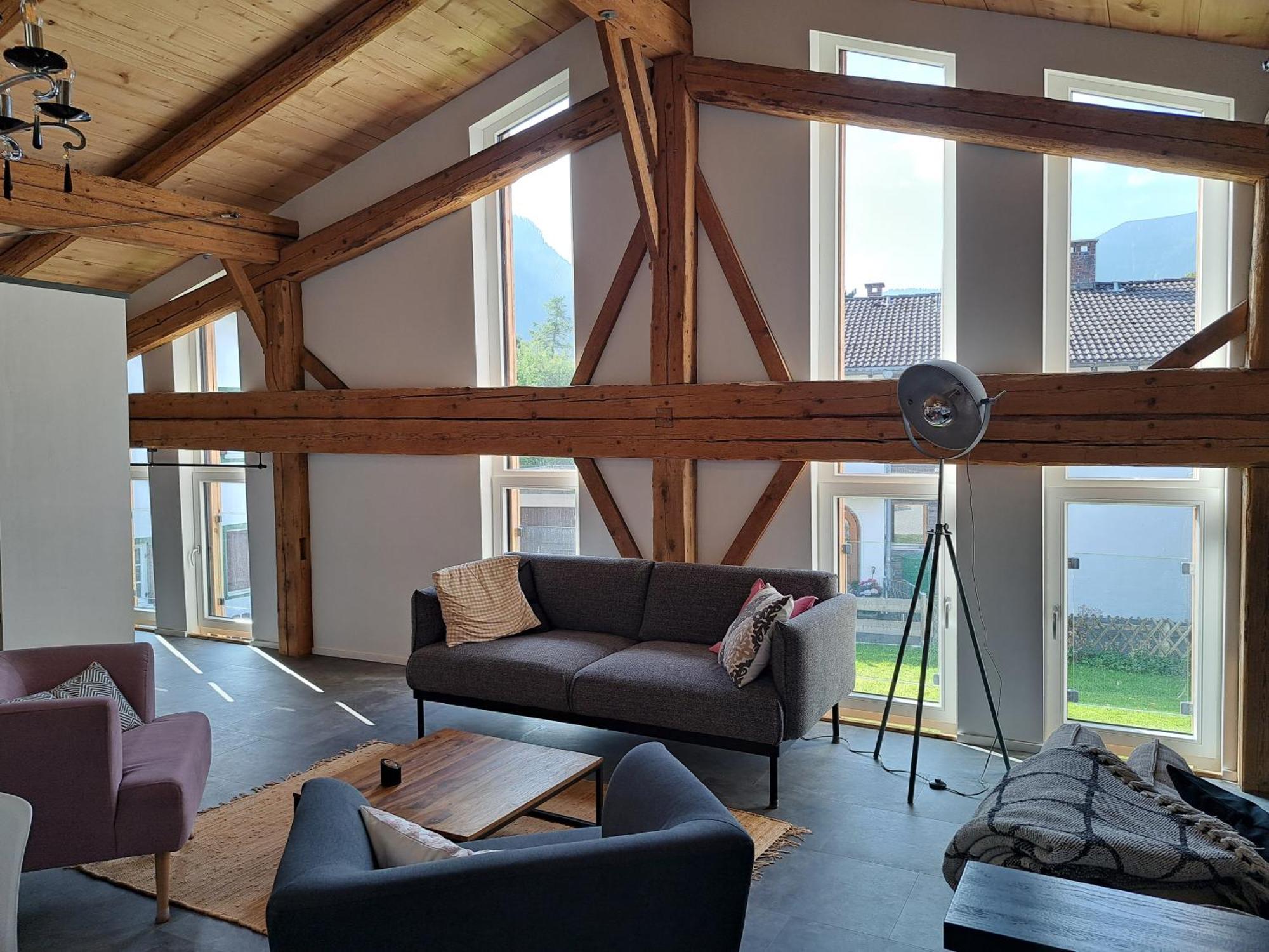 Neu! Ferienwohnungen Im Lueftlmalereck, Hennalahaus Оберамергау Екстериор снимка