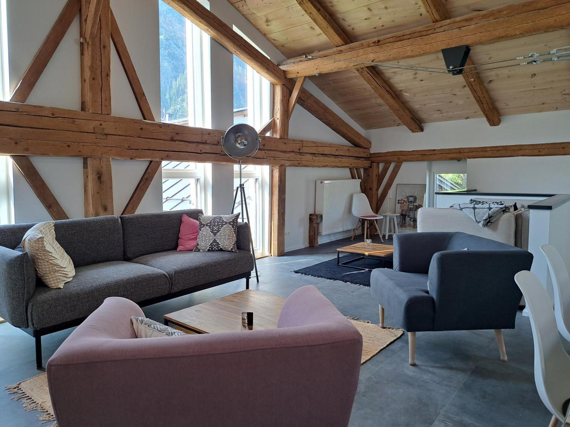 Neu! Ferienwohnungen Im Lueftlmalereck, Hennalahaus Оберамергау Екстериор снимка